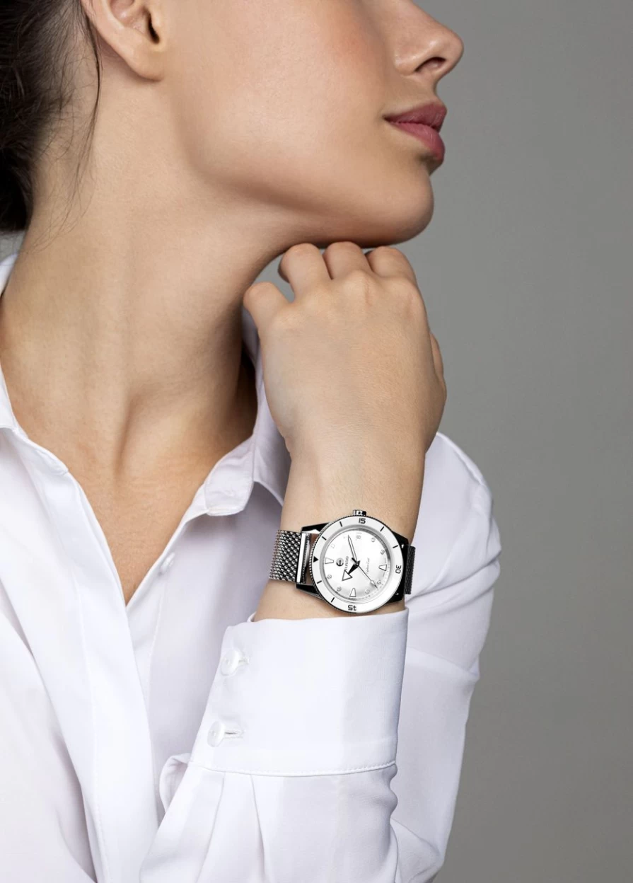 Rado Captain Cook Automatic Women's Watch with Diamonds Light Dial