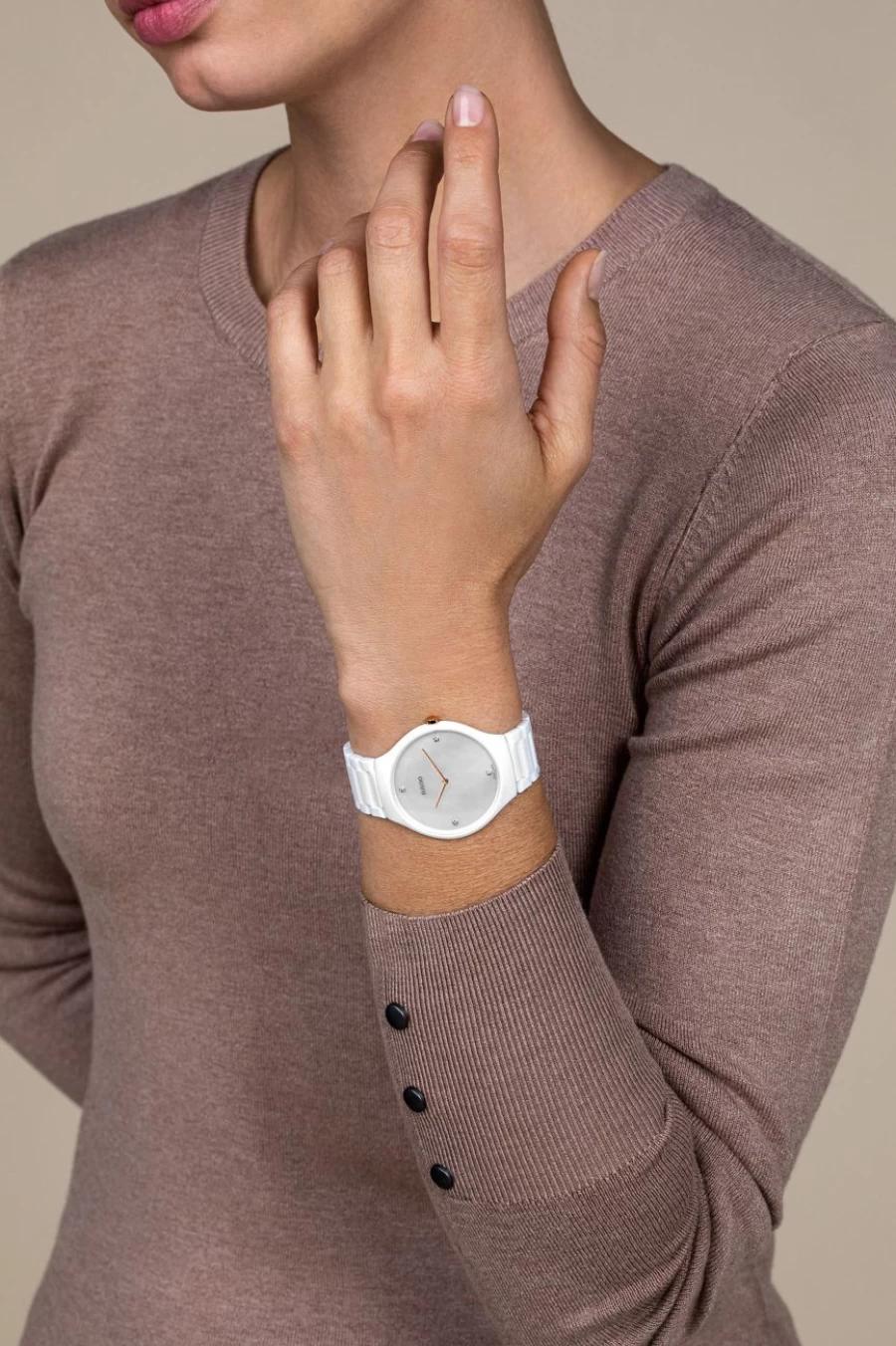 Rado True Round Thinline Diamond Watch for Women - Light Elegant Design