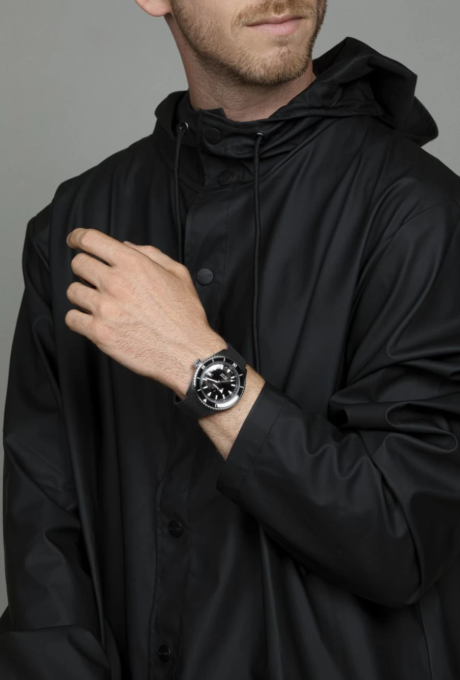 Rado Captain Cook Men's Dark High-Tech Ceramic Diver Watch