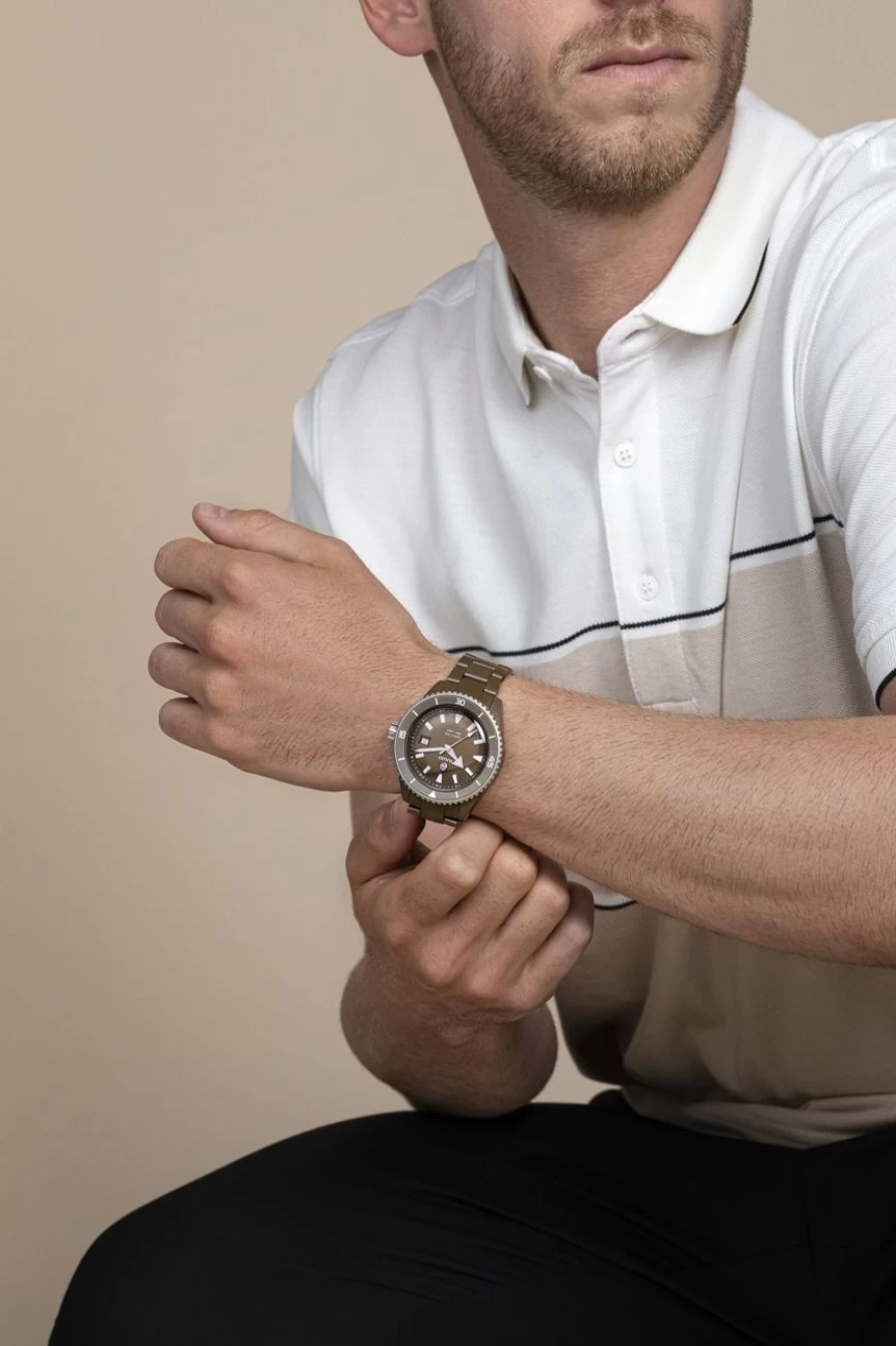 Rado Captain Cook Men's Coloured High-Tech Ceramic Diver Watch