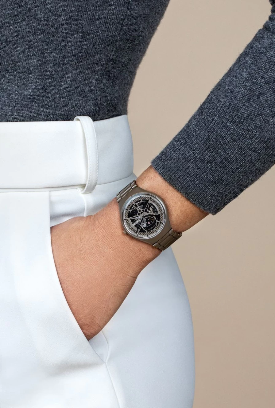Rado True Round Thinline Anima Men's Coloured Watch