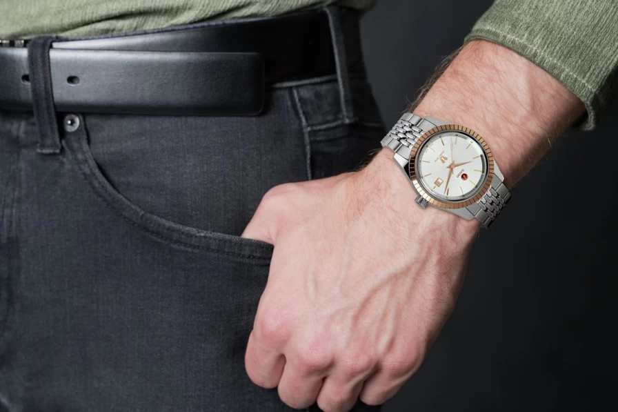 Rado Hyperchrome Classic Automatic Men's Light Watch